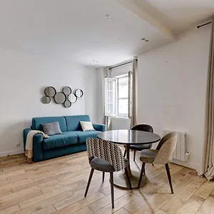 152 Sylvie - Superbe A , Paris France